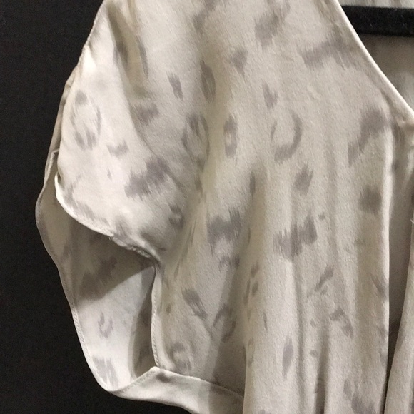 T.babaton cheetah print silk blouse - Picture 4 of 4